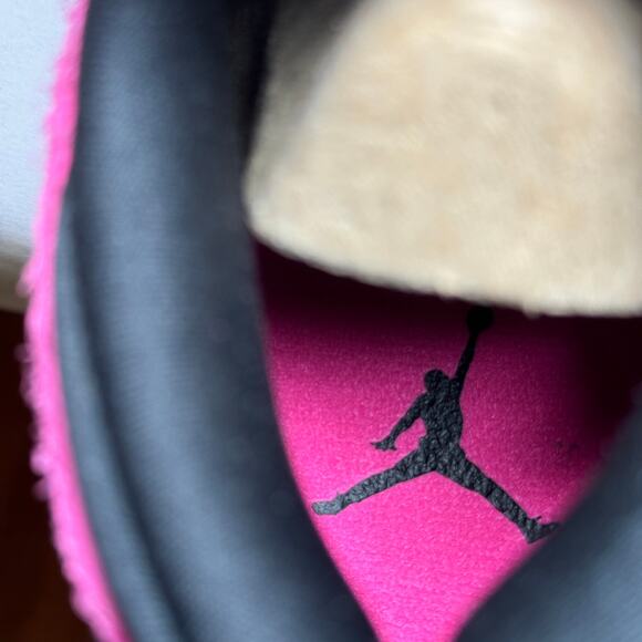 Size 7 - Nike Wmns Air Jordan 14 Retro Low Shocking Pink Ships Now - Picture 12 of 12